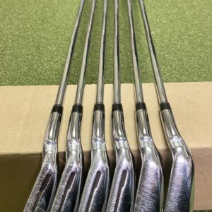 Used RH TaylorMade RSi 1 Irons 4-9 REAX 90g Regular Flex Steel Golf Club Set