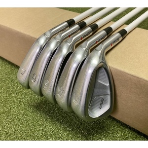 Used RH Ping Red Dot i200 Irons 7-PW/UW ULT 230 Ladies Flex Graphite Golf Set