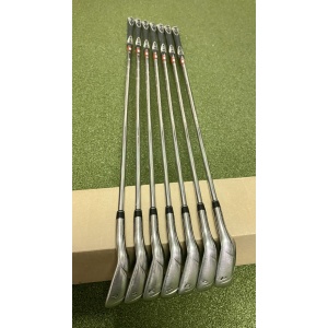 Used RH TaylorMade Burner 2.0 Irons 4-PW 85g Regular Flex Steel Golf Club Set