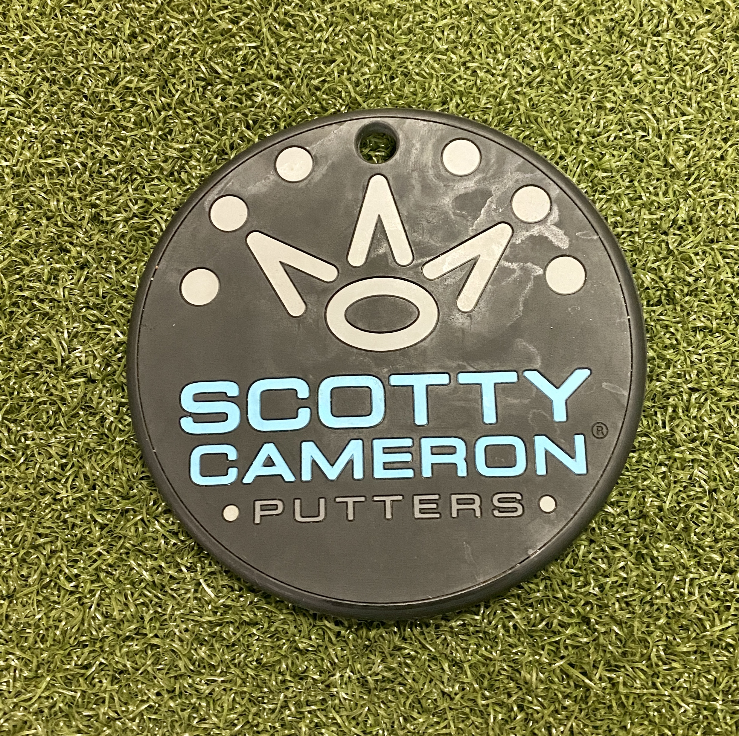 Scotty Cameron Titleist Limited Yin-Yang Bag Tag Putting Disc Rouge/gris - Neuf