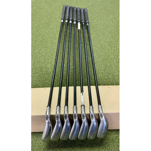 Callaway Big Bertha 2004 Irons 4-10 RCH 75g Light Flex Graphite