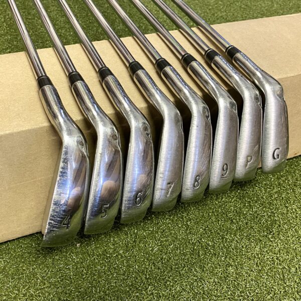 Wilson Staff D100 9 Iron Uniflex Steel Shaft Wilson Staff Grip Wilson Staff D100 9 Iron Uniflex Steel Shaft Wilson Staff Grip