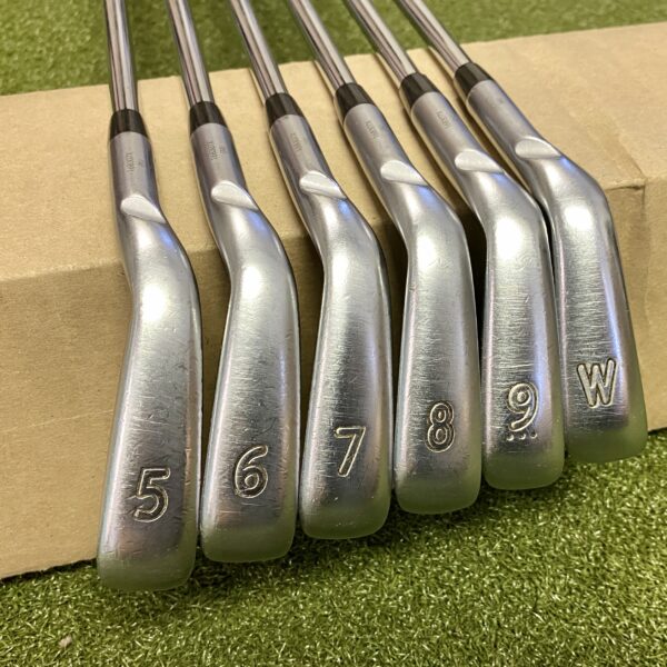 Used RH Ping Purple Dot i200 Irons 5-PW Project X 6.0 Stiff