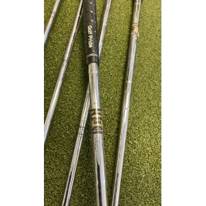 Right Handed Titleist AP1 Irons 4-PW R300 Regular Flex Steel Golf Club Set