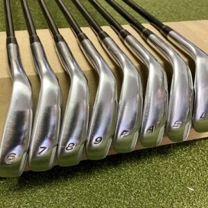 RH TaylorMade Tour Burner Irons 6-PW/AW/SW/LW 65g Senior Flex Graphite Golf Set