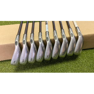 Callaway Big Bertha 2004 Irons 4-10/PW/SW GEMS Ladies Graphite Golf Club Set