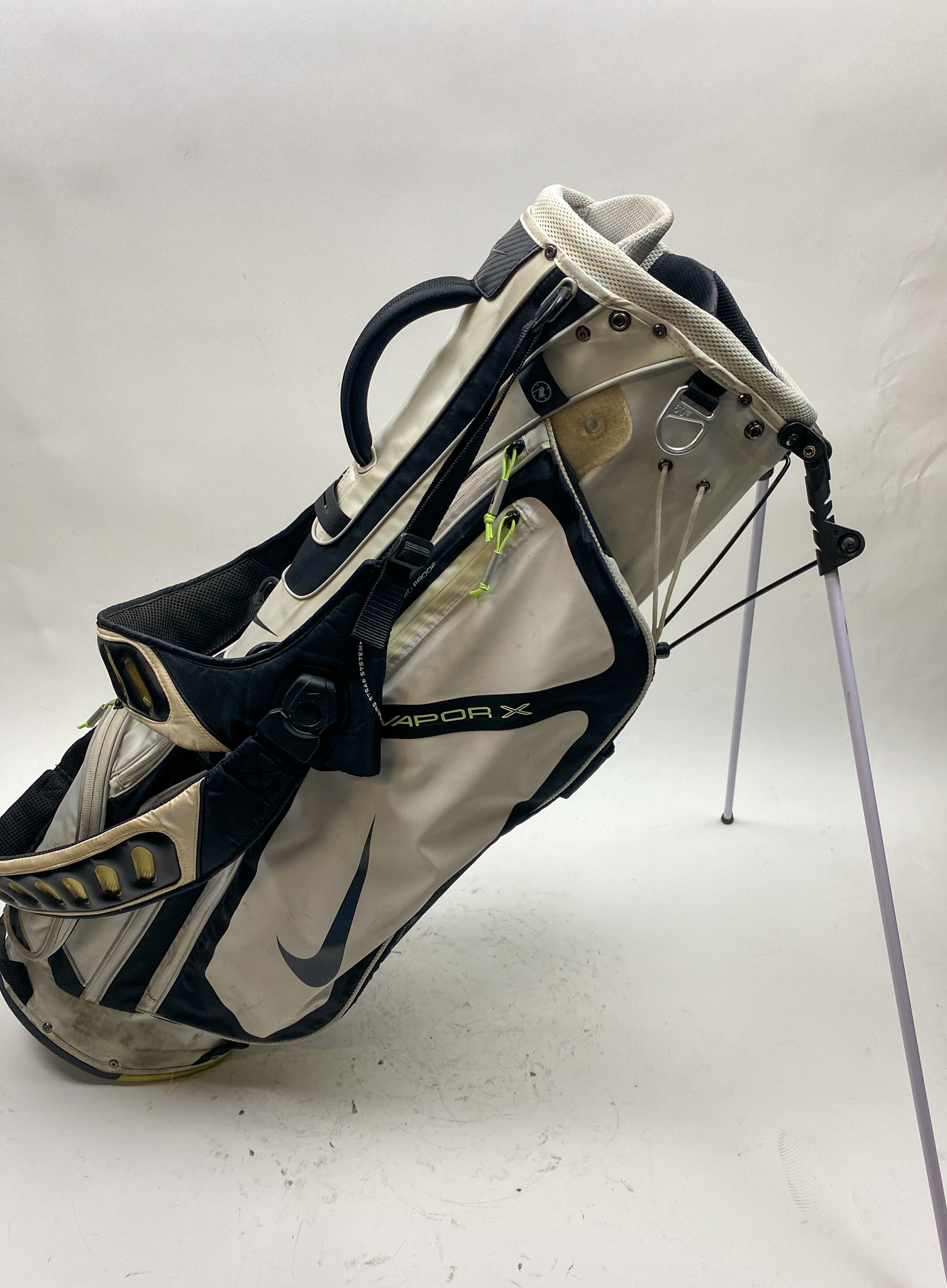 Used White/Black Nike Vapor X Golf Stand Bag 5-Way With