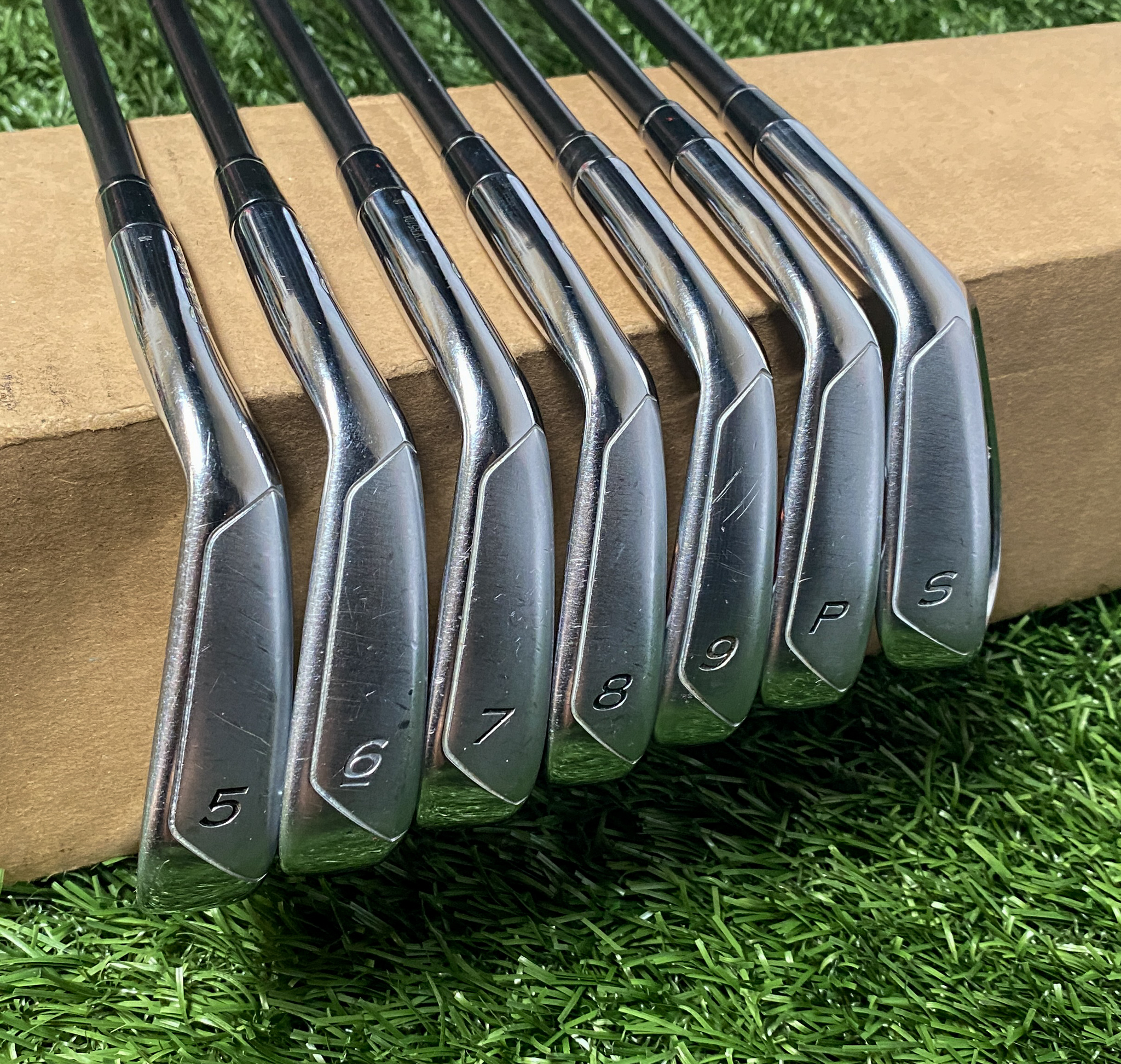 Taylormade R11 Iron Set 5-9, Pw 6pc Flex Stiff Motore Speeder 60i