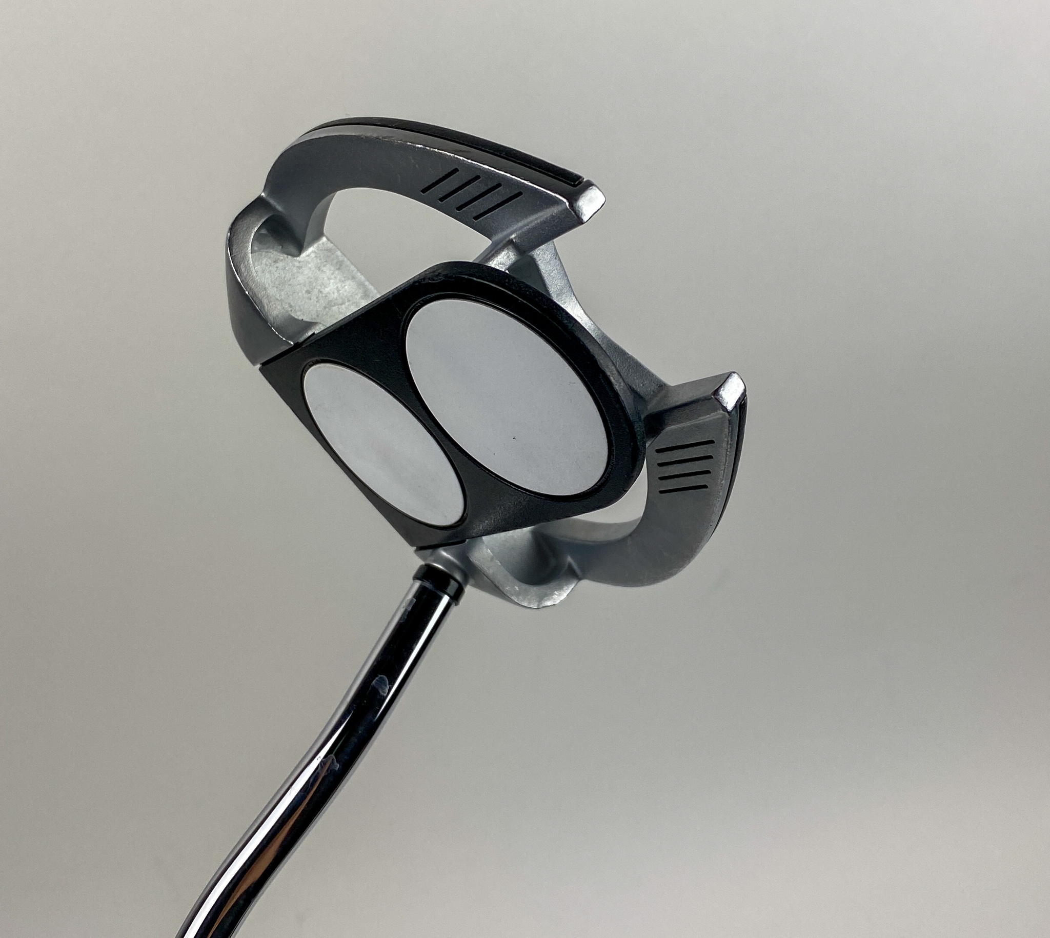Putter Odyssey Works 2-Ball Fang Tank 38" - Droitier, Occasion, Avec Headcover