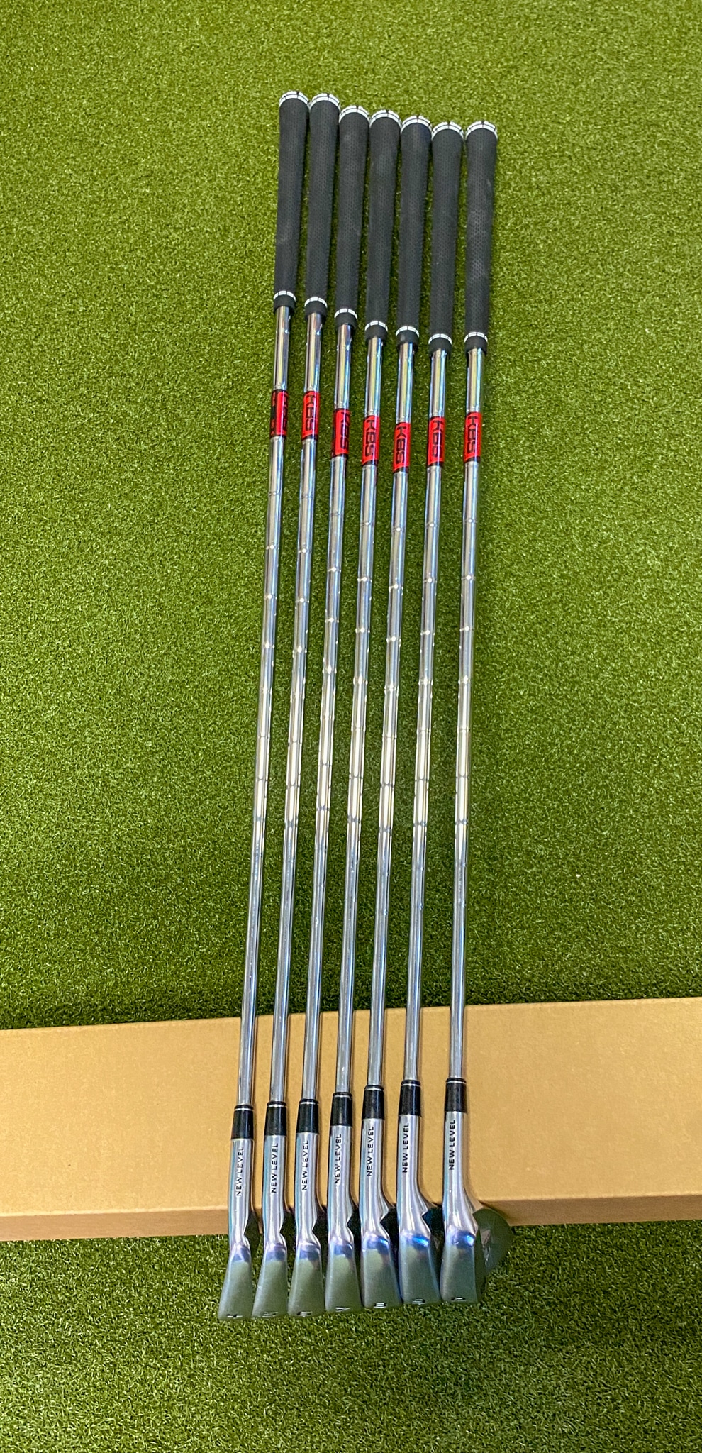 Set De Fers De Golf New Level 623-M 'Dead Golfer' 4-PW - Shaft KBS Tour CT Lite Rigide, Reconditionné