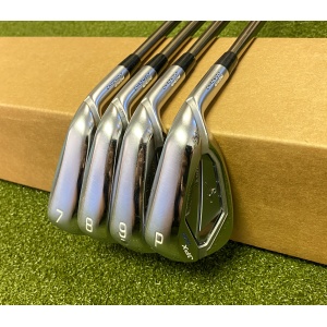 Mizuno JPX 900 Hot Metal Irons 7-PW recoil 95 F3 Regular Flex Graphite Golf Set