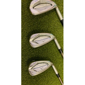 Mizuno JPX 900 Hot Metal Irons 7-PW recoil 95 F3 Regular Flex Graphite Golf Set