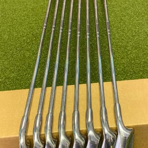 Used Right Handed Lynx Parallax Irons 4-PW,SW  Ladies Flex Steel Golf Club Set