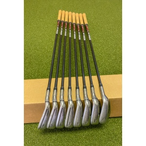 Used RH TaylorMade M4 Irons 4-PW/AW ATMOS 6 Regular Flex Graphite Golf Club Set