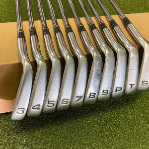 Used RH Henry Griffitts Irons 3-PW/TW/SW Regular Flex Steel Golf Club Set