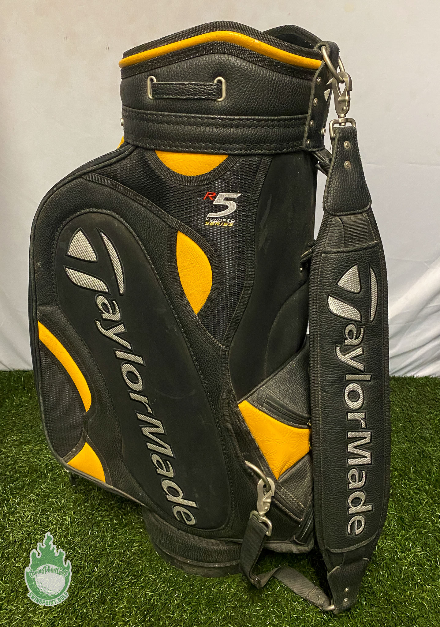 Used Taylormade R5 Hundred Series Golf Staff Bag - Great Condition
