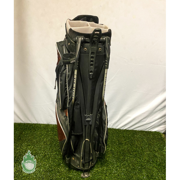 Used Callaway Golf Stand Bag 8 Dividers Black & Red w/ Straps