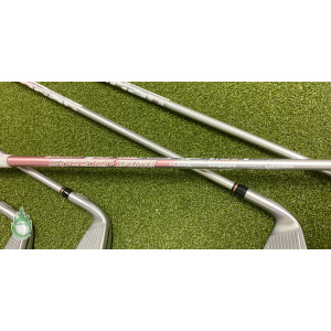 Used RH TaylorMade M Gloire Irons 6-PW/SW Speeder Ladies Flex Graphite Golf Set