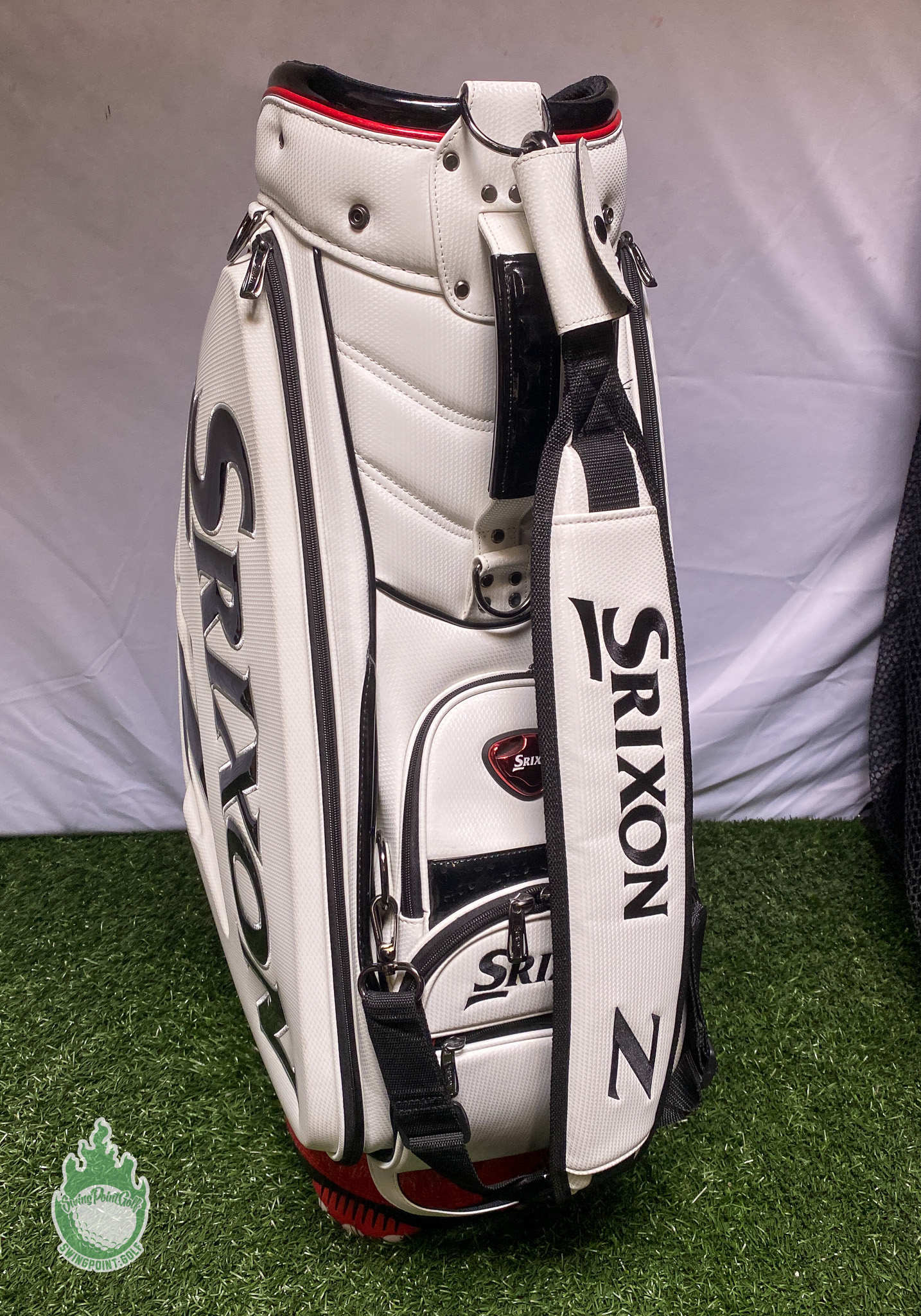 NWOT White/Black Srixon Z Golf Staff Bag w/ Rainhood Embroidered