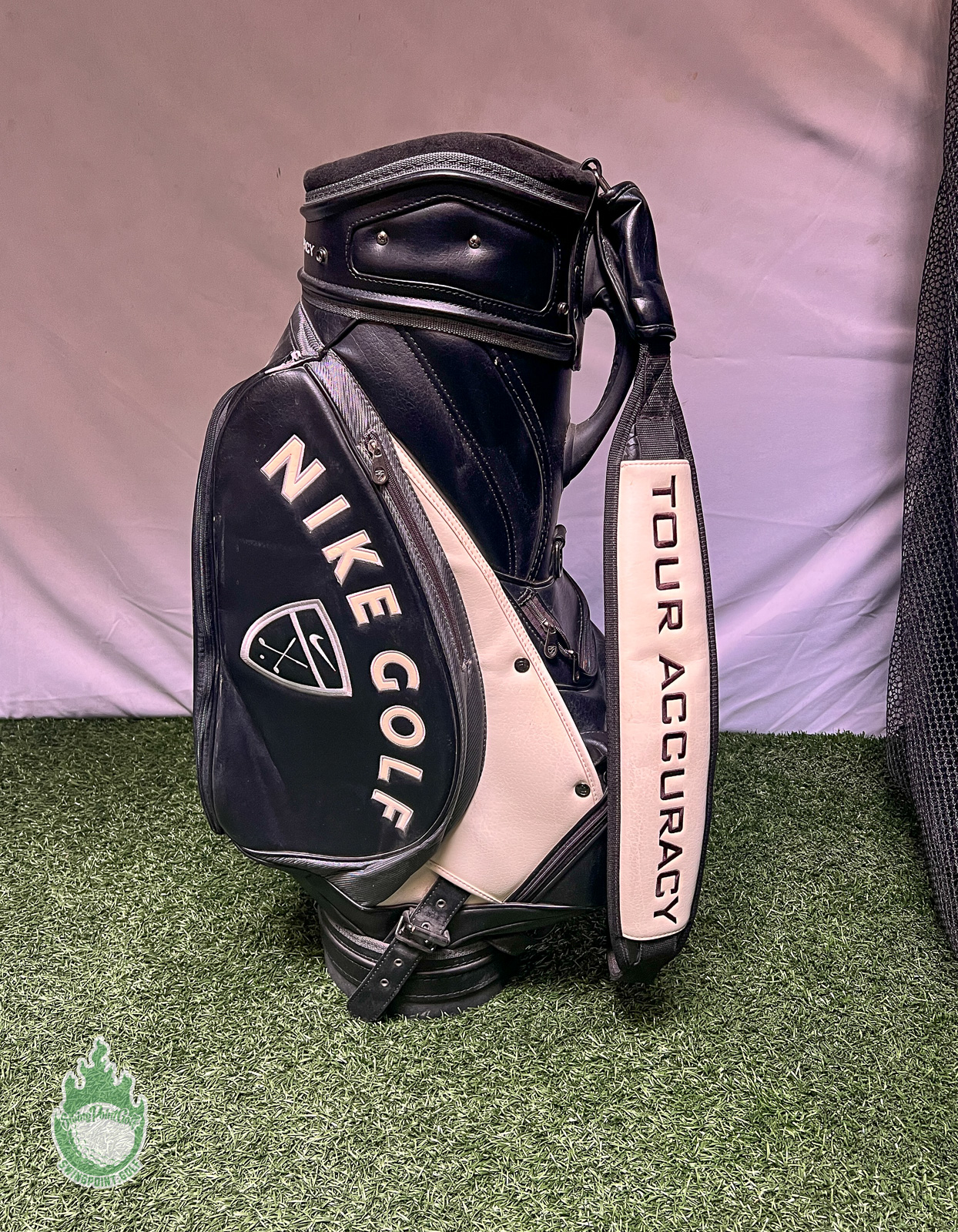 nike golf tour accuracy bag