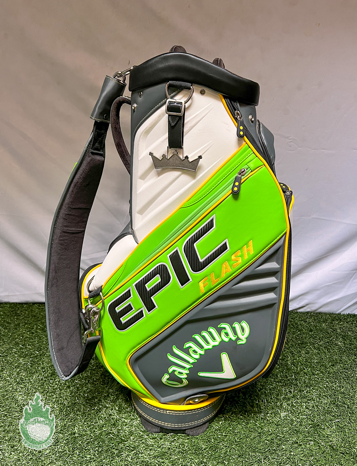Used Callaway Epic Flash Tour Staff Golf Carry Bag White/Green