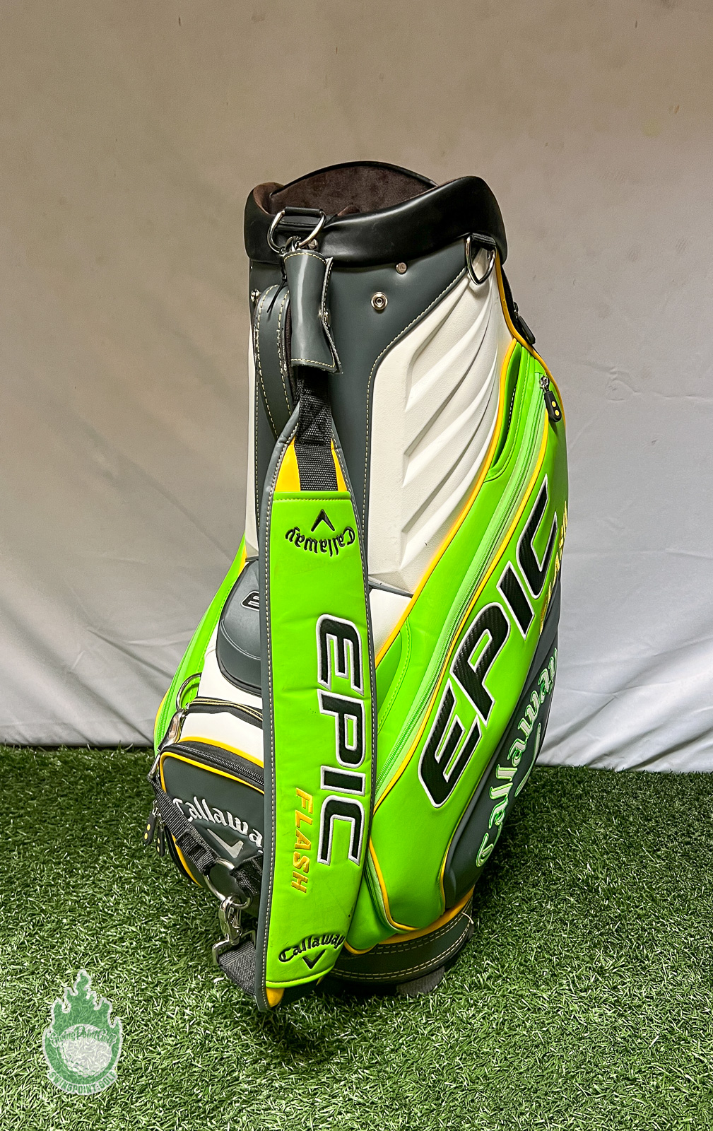 Callaway EPIC FLASH ゴルフバッグ Used Callaway Epic Flash Tour Staff Golf Carry Bag White/Green