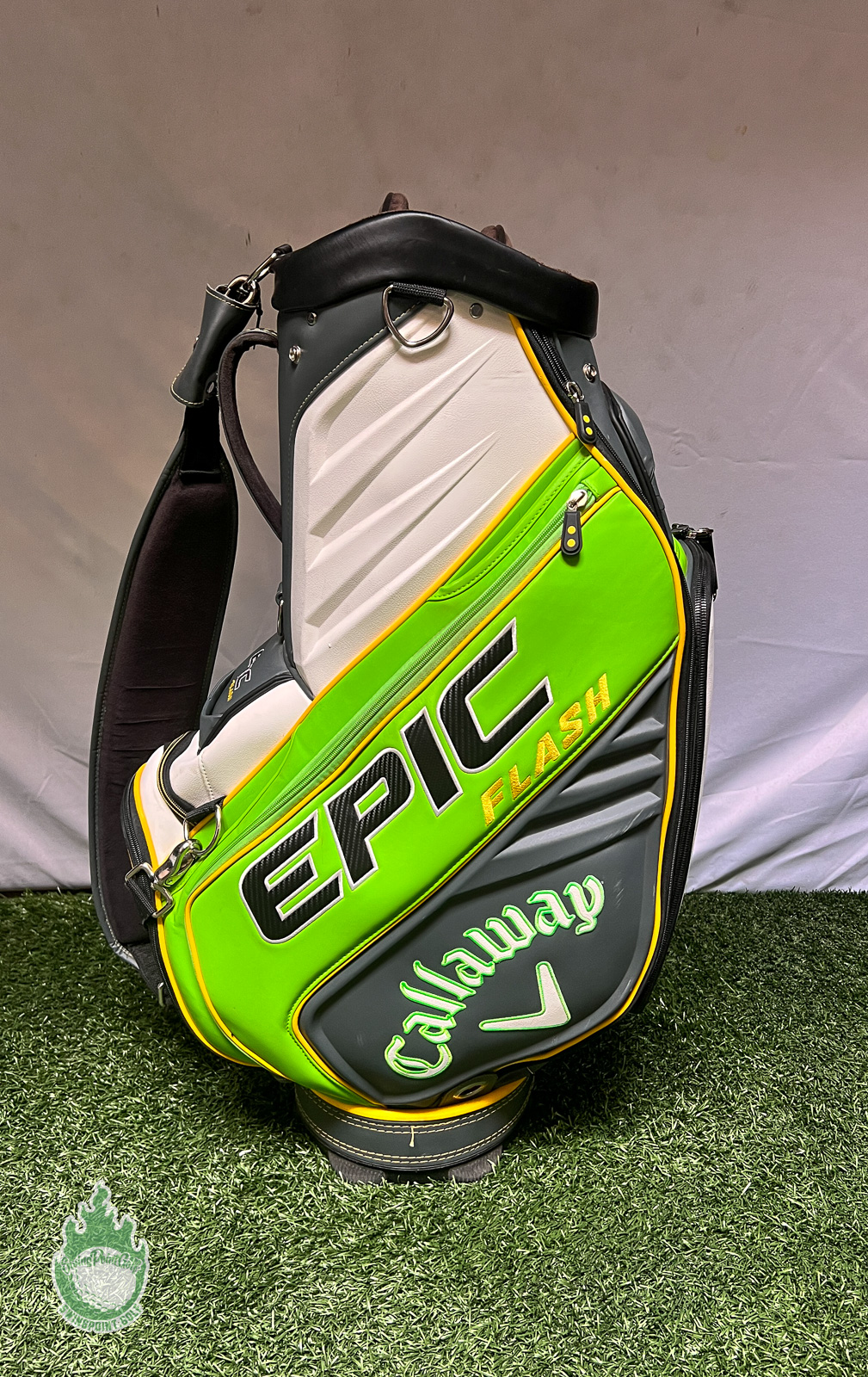 Used Callaway Epic Flash Tour Staff Golf Carry Bag White/Green