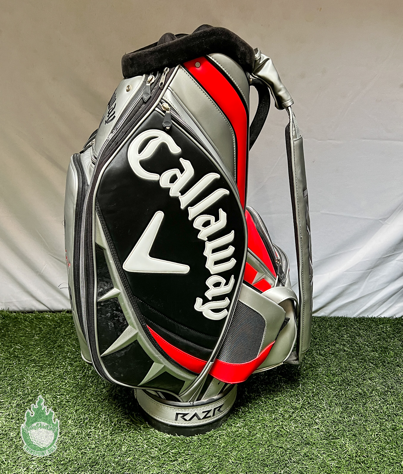 Used Callaway RAZR 6-Way Silver Golf Staff Bag Embroidered w