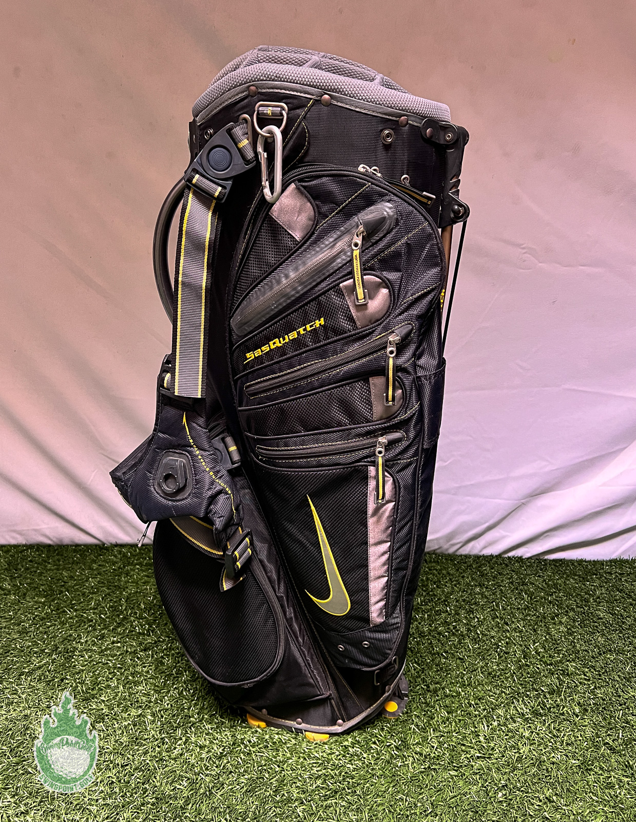 Used Black/Yellow Nike Sasquatch Golf Stand Bag 14-Way With Strap