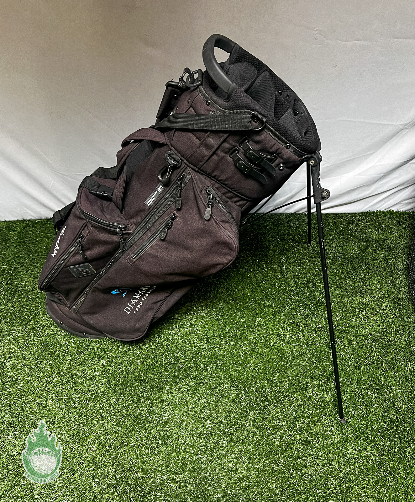 【JONES】Trouper R Stand Bag BLACK Trouper 3.0 - Black/Red – Jones Golf Bags