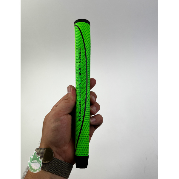 Used Scotty Cameron Green Matador Mid-Size Golf Putter Grip Used Scotty Cameron Green Matador Mid-Size Golf Putter Grip