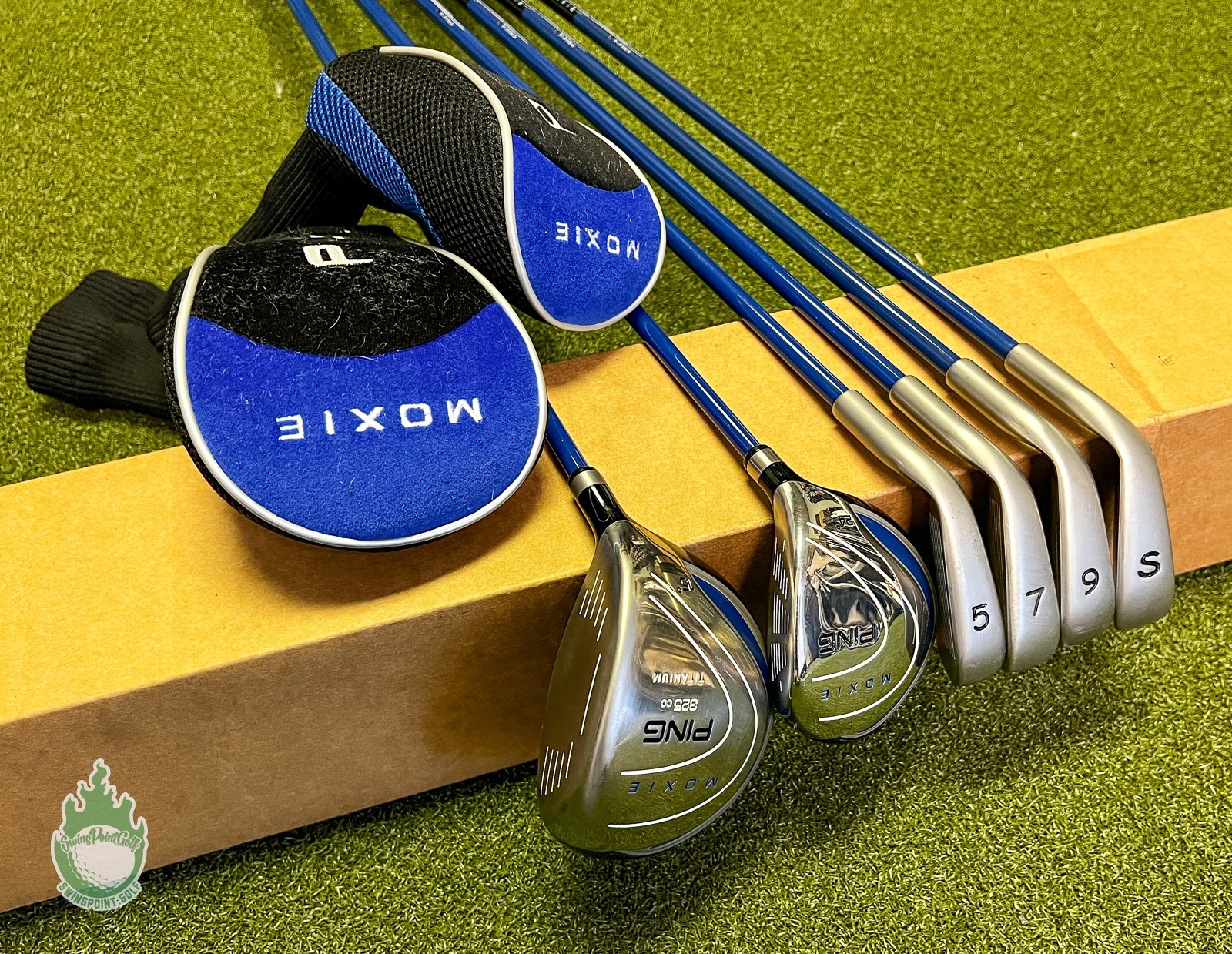 PING Moxie ジュニアクラブセット（右利き）HDog  Used Right Hand Ping Moxie Junior Youth Golf 6 Club Set 5,7