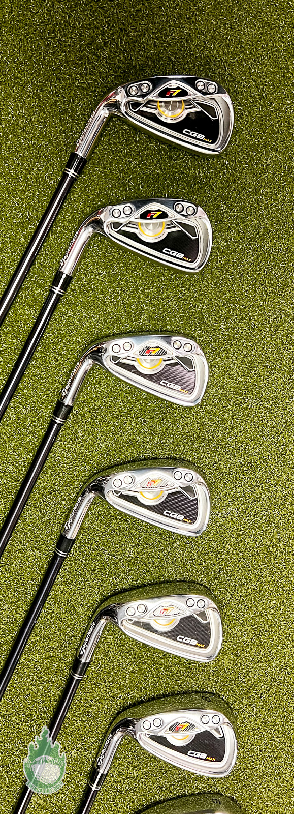 LH TaylorMade r7 CGB MAX Irons 3-PW/SW REAX 90g Regular Black