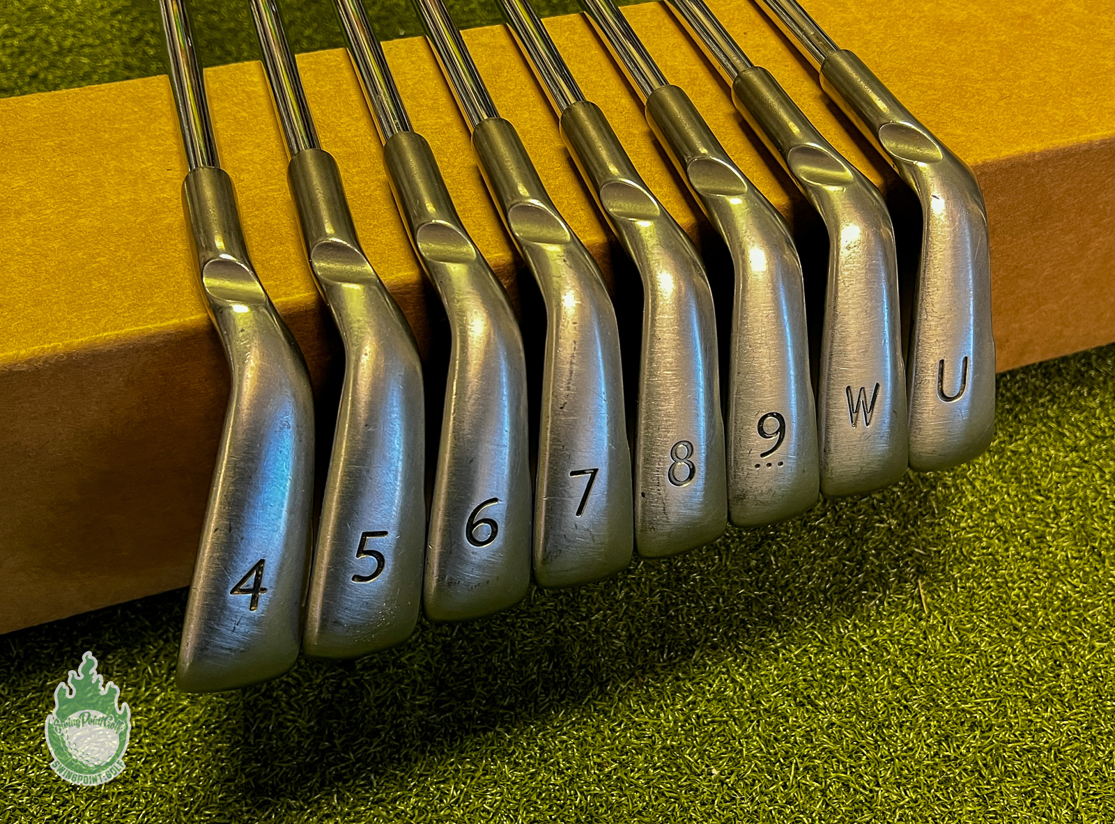 Used RH Ping Black Dot G30 Irons 4-PW/UW Tour 105g Stiff Used RH Ping Black Dot G30 Irons 4-PW/UW Tour 105g Stiff