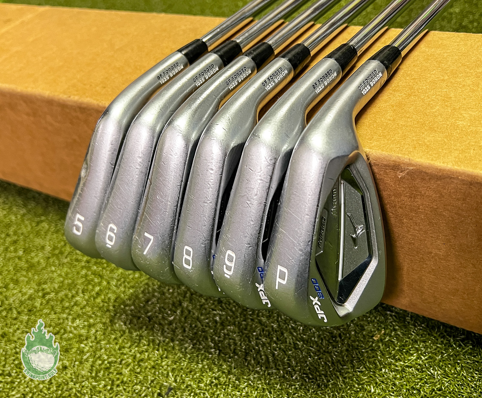 Used RH Mizuno JPX 900 Forged Irons 5-PW R300 Regular Flex Steel