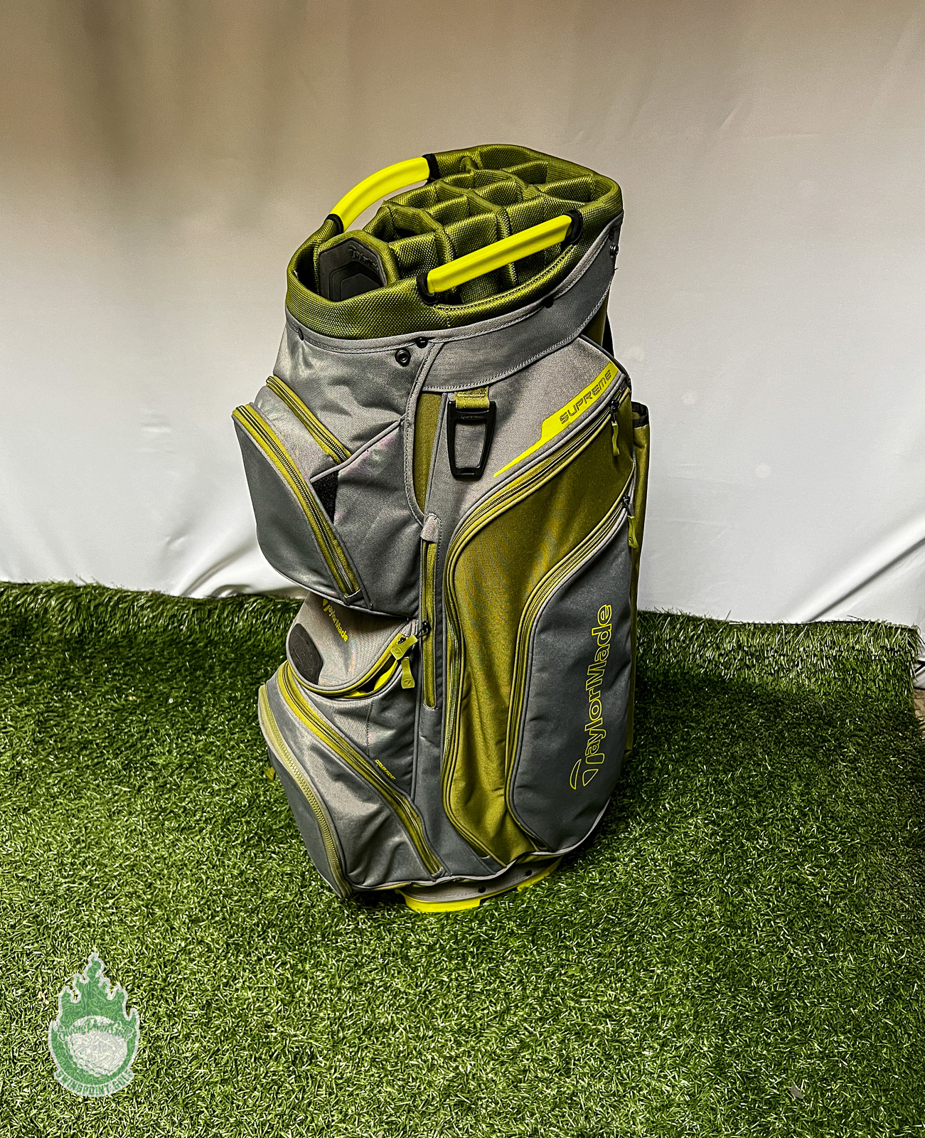 Pre-Owned TaylorMade Supreme Cart Carry Golf Bag Green/Grey