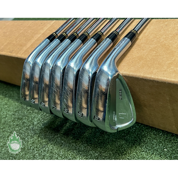 Bridgestone J15CB Forged Irons 4-PW Modus 105g Extra Stiff Flex
