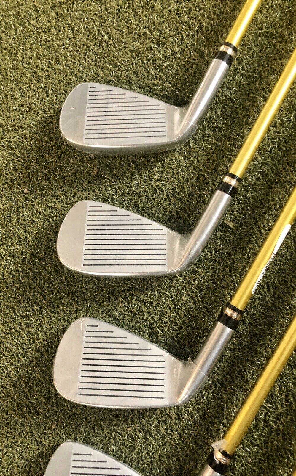 【星3】HONMA BERES IS-03 5番 アイアン 高級 FLEX:S 星3】HONMA BERES IS-03 5番 アイアン 高級 FLEX:S