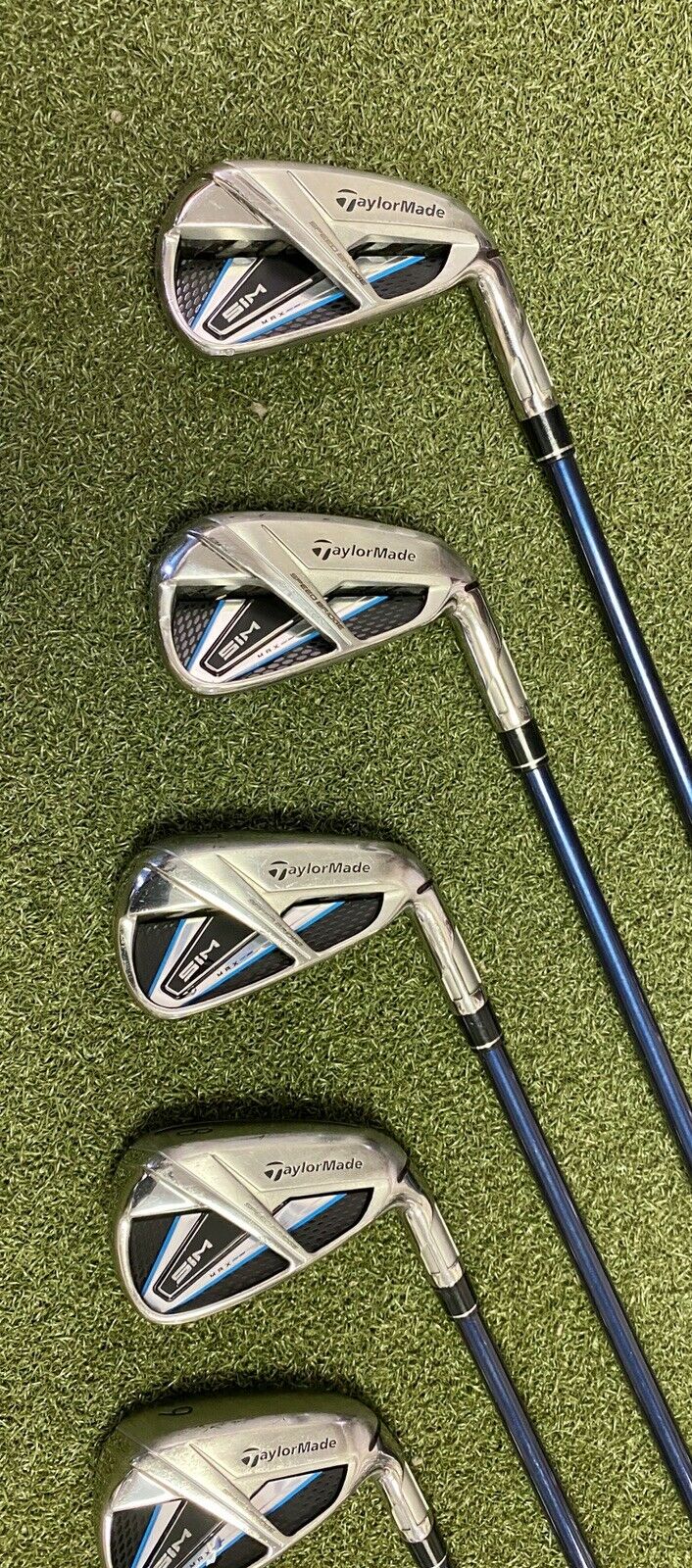 RH TaylorMade Sim Max Irons 5-PW/AW/SW Ventus 6-R Regular Flex