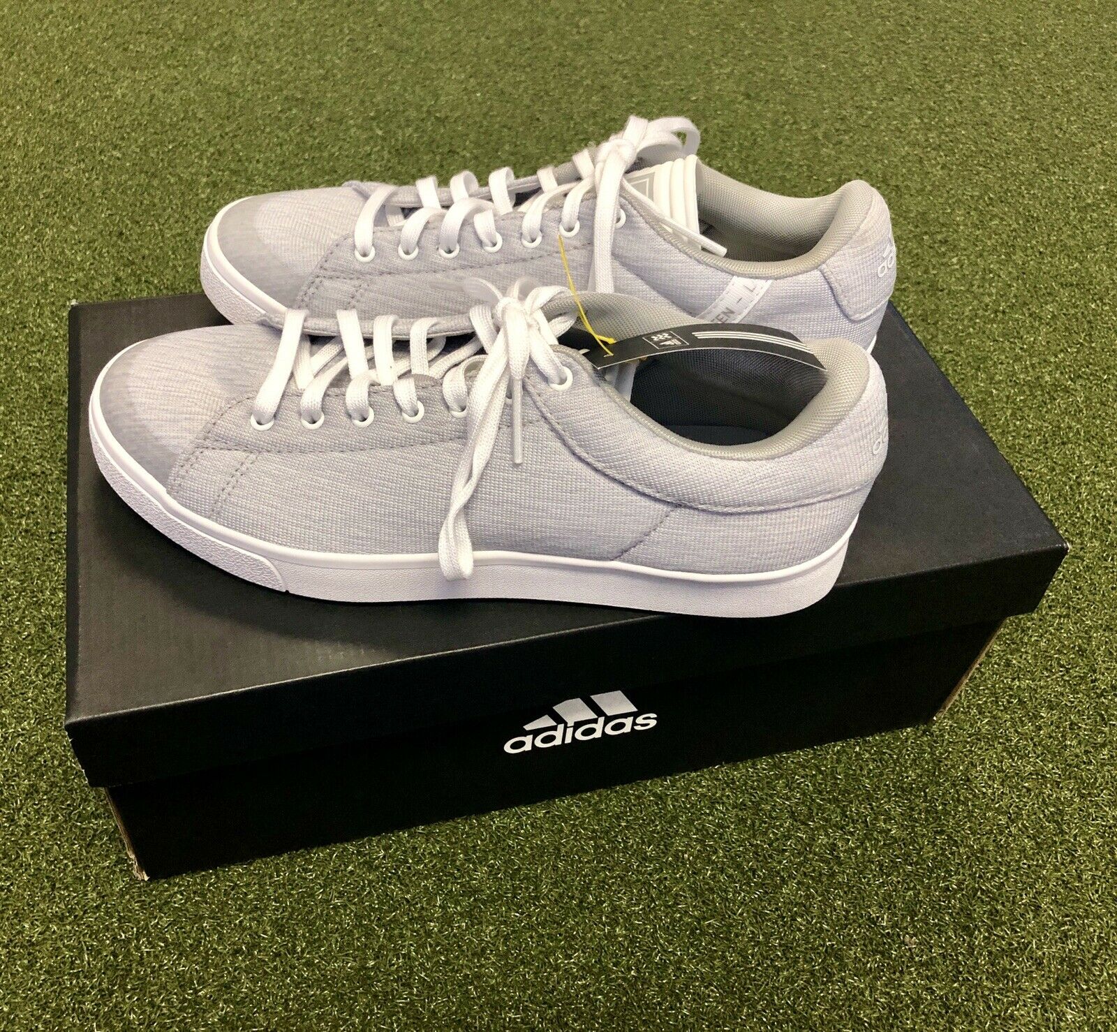 Adidas JR adicross classic Junior's Spikeless Golf Shoe Size