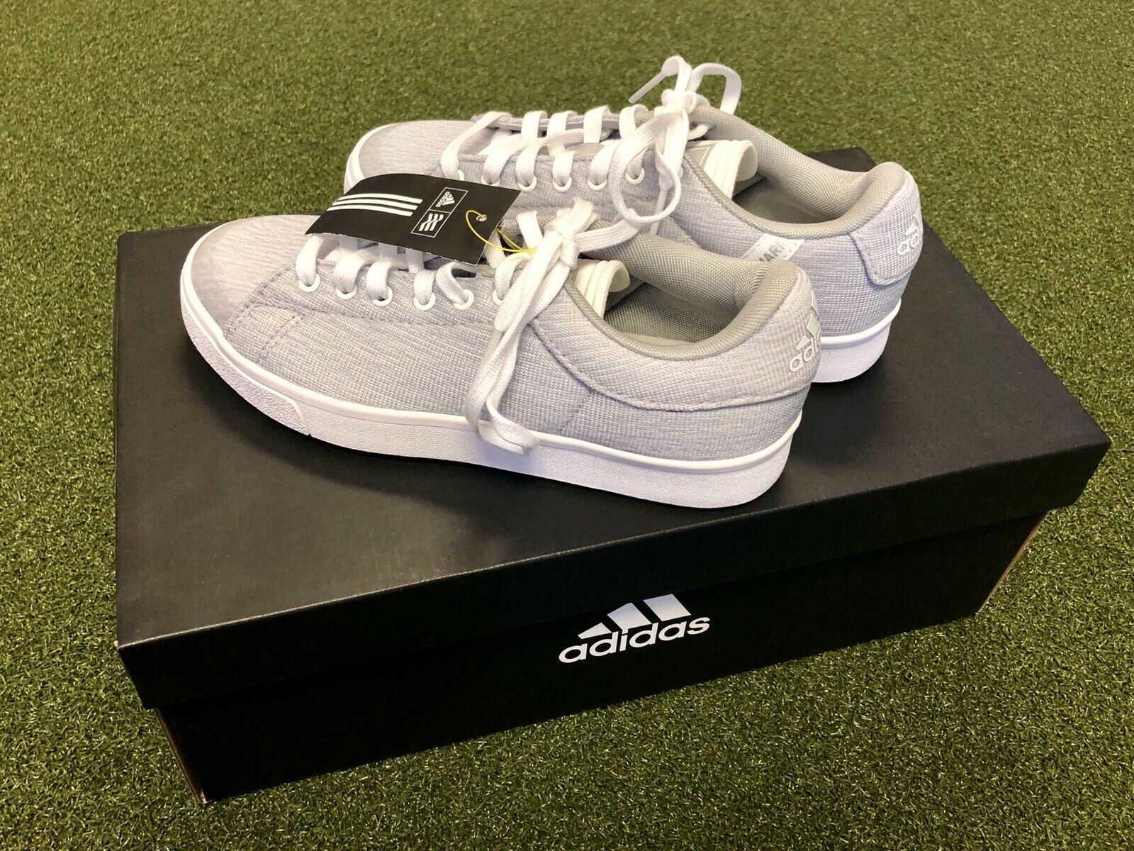 adidas gazelle silver green womens Adidas Women's Avacourt Tennis Shoes