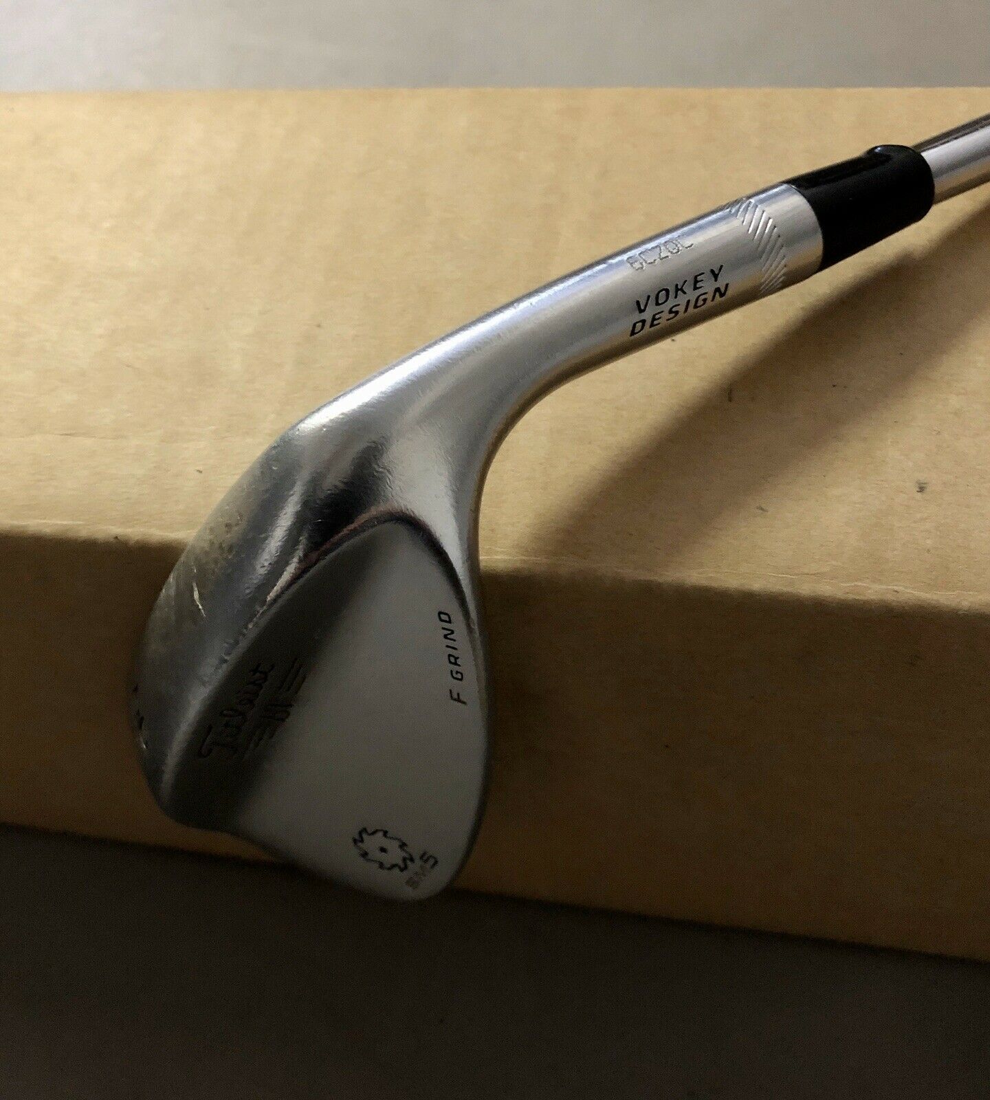 Titleist Vokey SM5 Tour Chrome F Grind Wedge 56*-11 S200